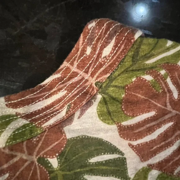 Tahari 100% Linen Tropical Monstera Button-Front Top – Women’s Medium - Picture 5 of 7